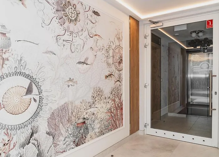 Totu Niepodleglosci 736 Portal Blue * Сопот